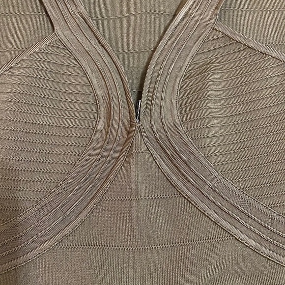 Guess women’s bandage textured party dress - Picture 7 of 8